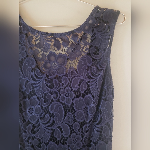 Le Chateau navy lace cocktail dress. Size xs - Picture 3 of 3